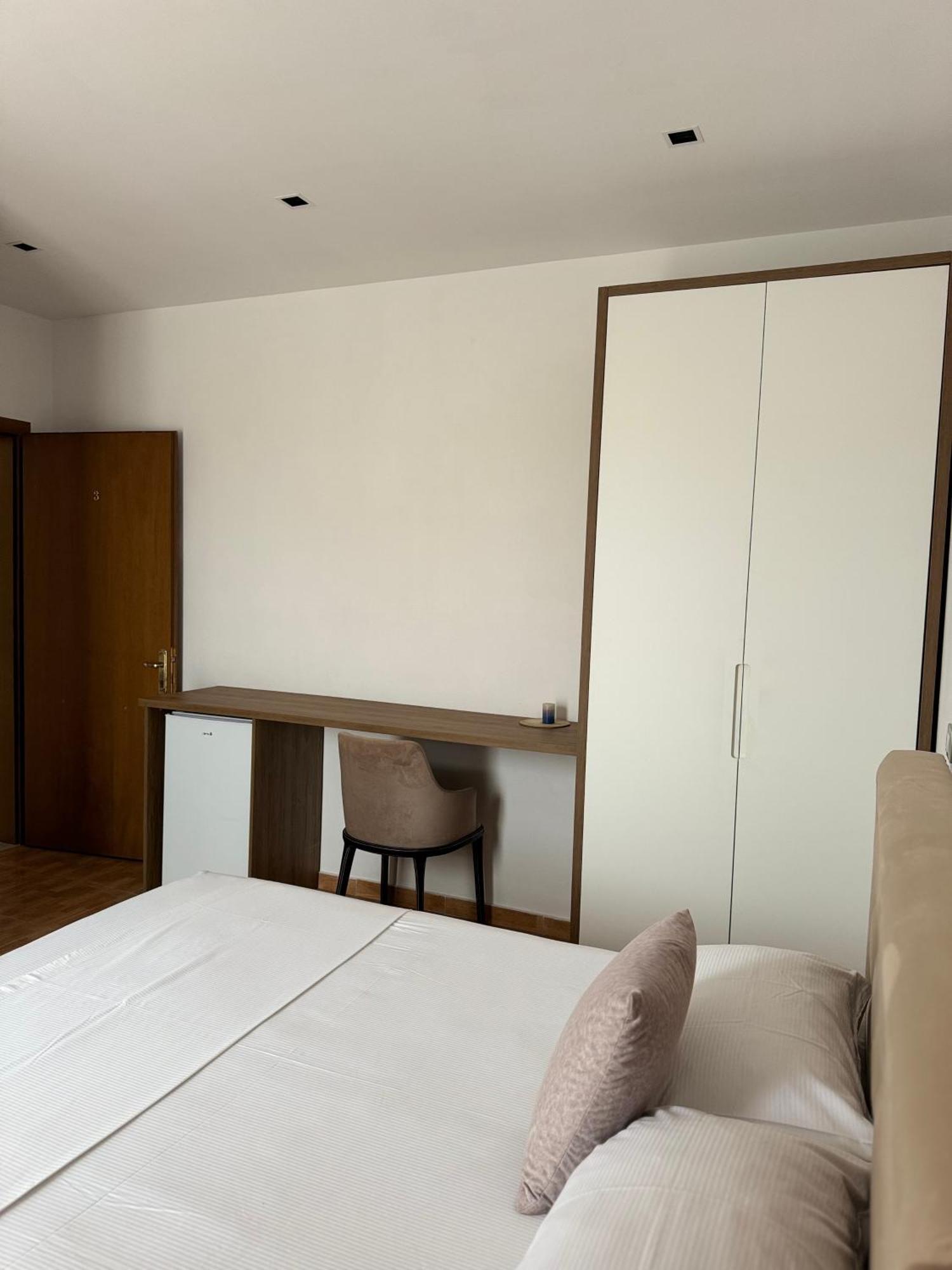 Guesthouse Cami Durres Exterior photo