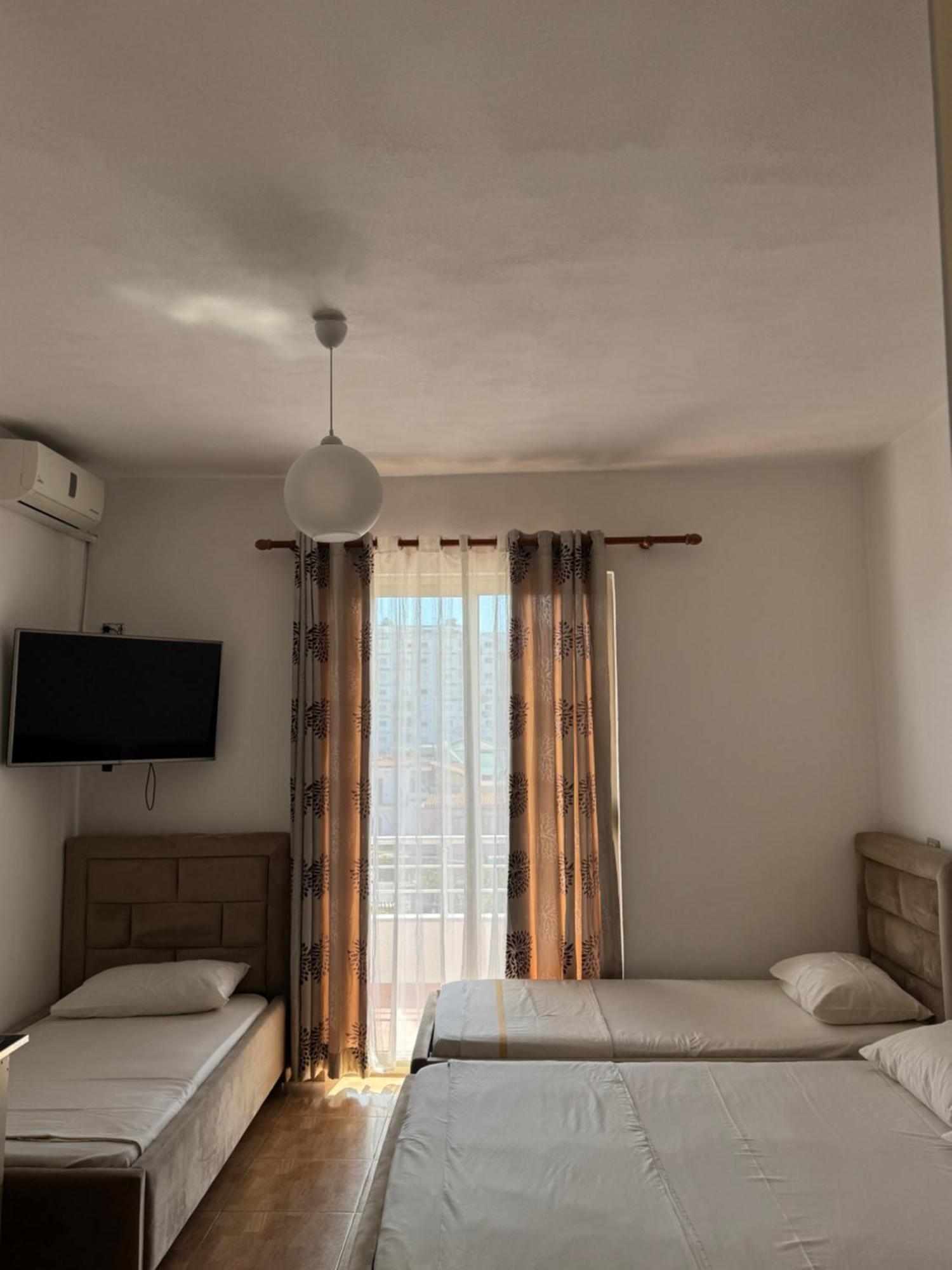 Guesthouse Cami Durres Exterior photo